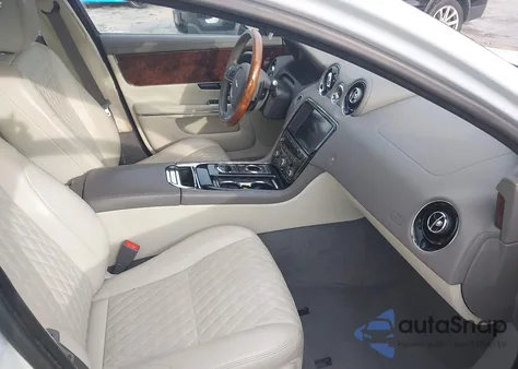 2016 Jaguar Xjl Xjl Portfolio z USA, uszkodzony, nr VIN SAJWA2G76G8W00430